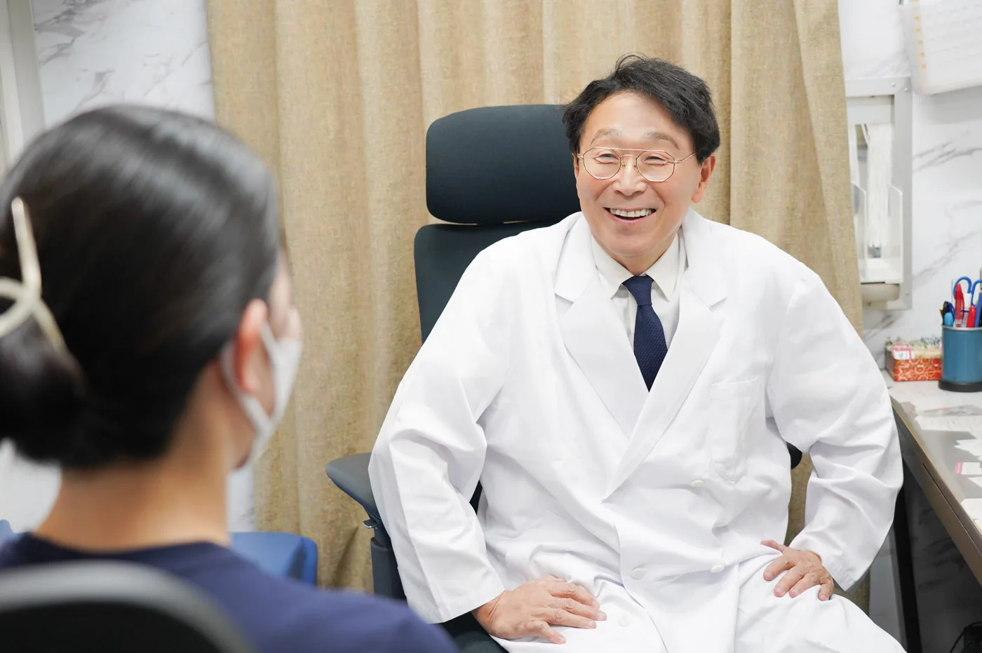 榎謙一郎院長の写真